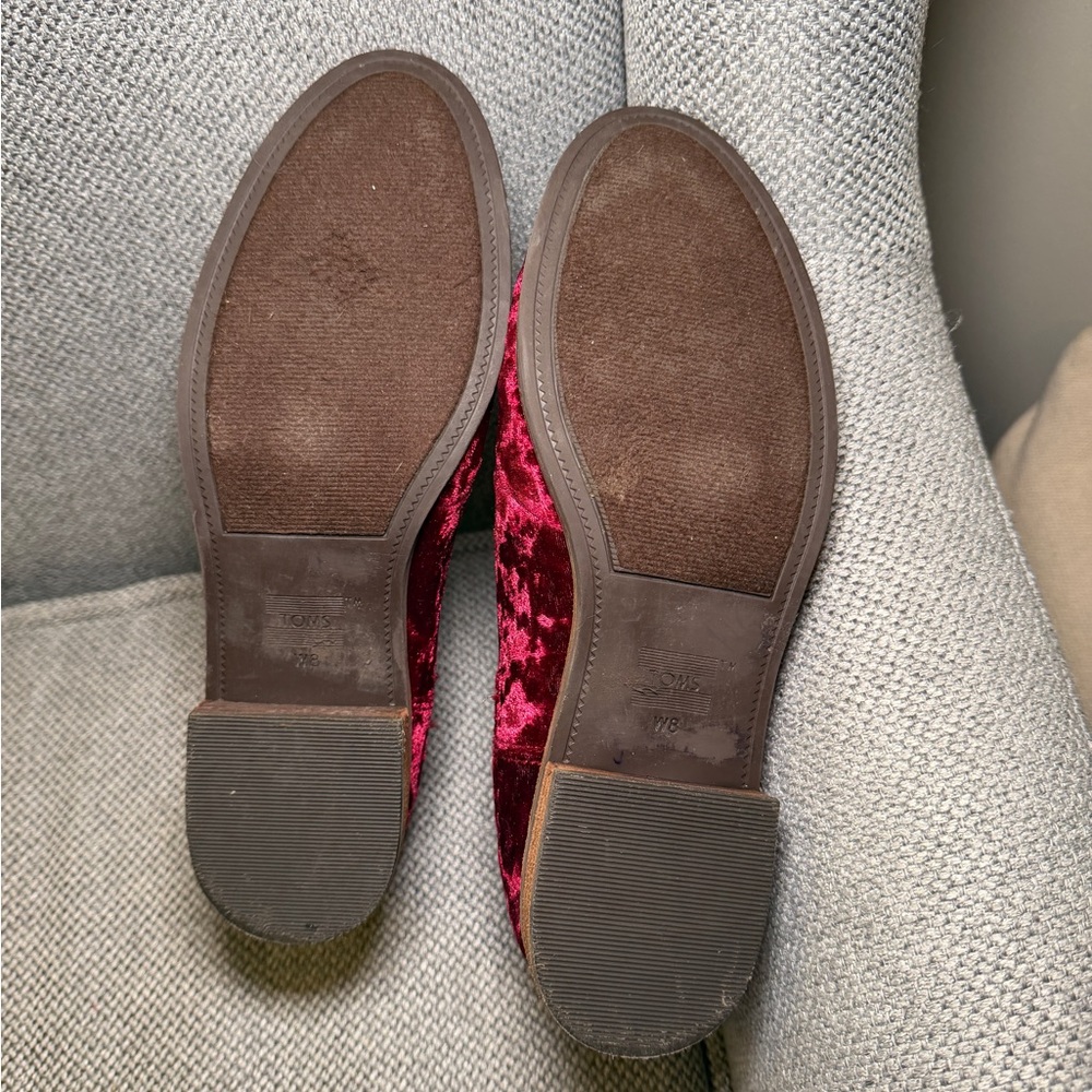 Toms Burgundy Velvet Chelsea Ankle Boots - Picture 6 of 6